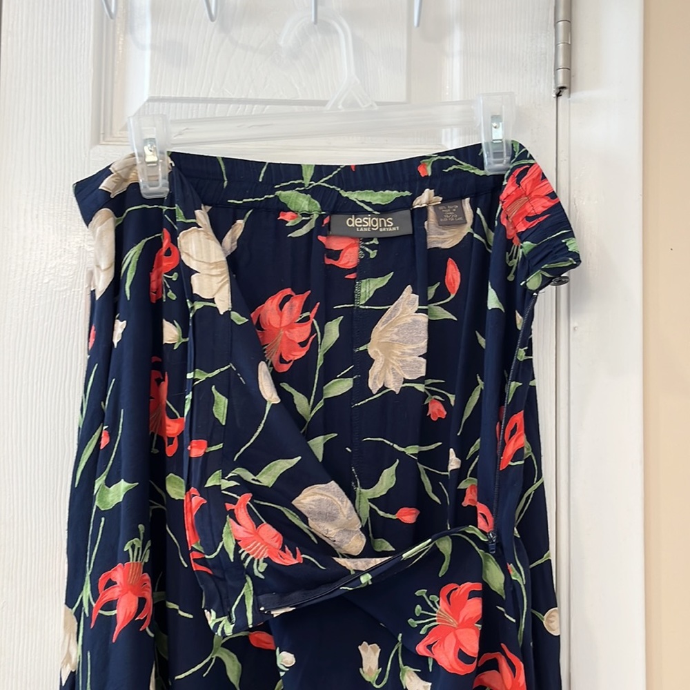 Lane Bryant Skirt! Size 18/20 🥰 - Picture 7 of 7
